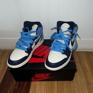 Jordan 1 retro high og obsidians Size 5